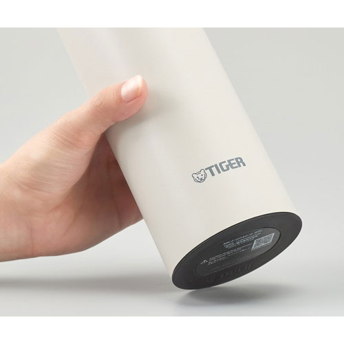 タイガー 真空断熱ボトル 600ml