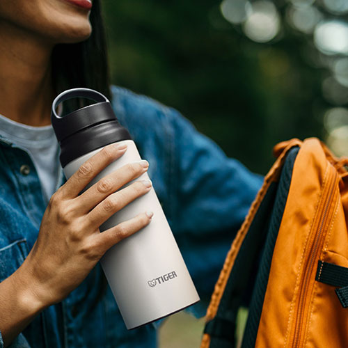 タイガー 真空断熱ボトル 600ml