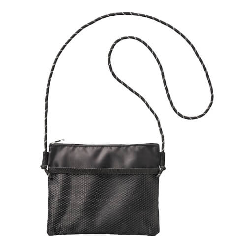 メッシュポケットサコッシュ