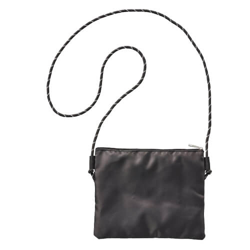 メッシュポケットサコッシュ