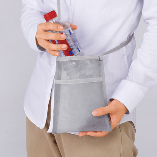 プラシャープ・フロントポケット付きメッシュサコッシュ