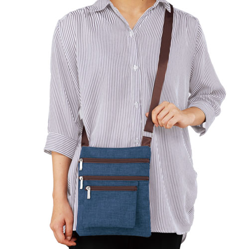 4ファスナーポケットショルダーバッグ