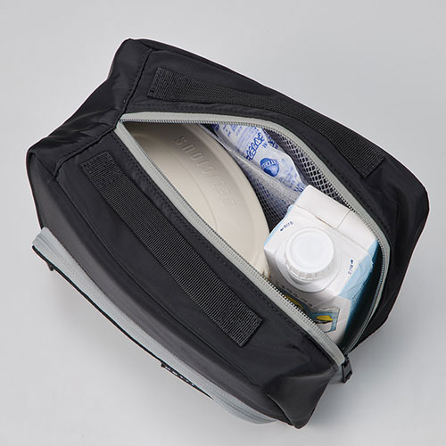 スマホが立てられるクーラーランチポーチ