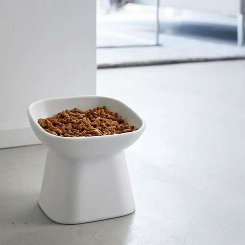 山崎実業 Yamazaki 食べやすい高さ陶器ペットフードボウル タワー 斜めトール