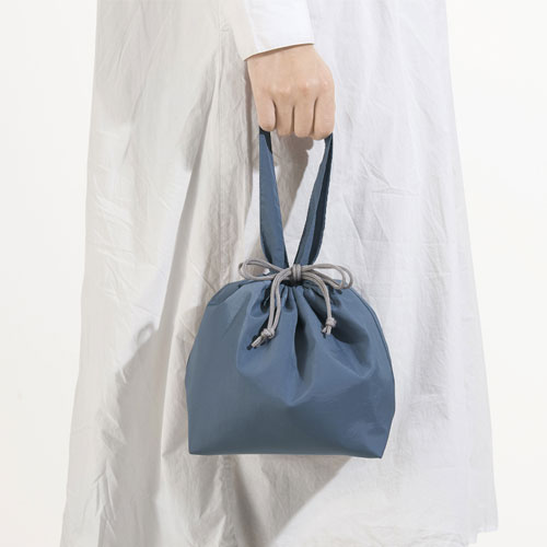 保冷温スイッチ・やわらか撥水巾着トート