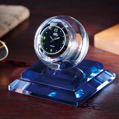 ともに時を刻む ガラスの置き時計