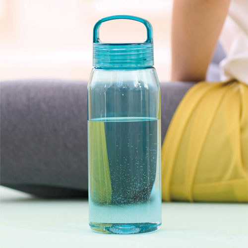 トライタン　クリアボトル６５０ｍｌ１本