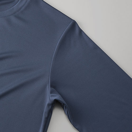 4.4オンス ドライスムース リサイクルポリエステル ロングスリーブ Tシャツ