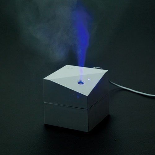 パーソナル加湿器キューブタイプ