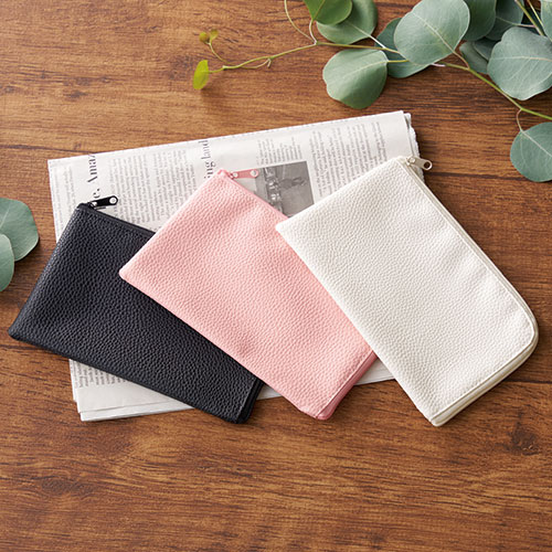 カラモ レザー調Ｌ字ファスナーポーチ