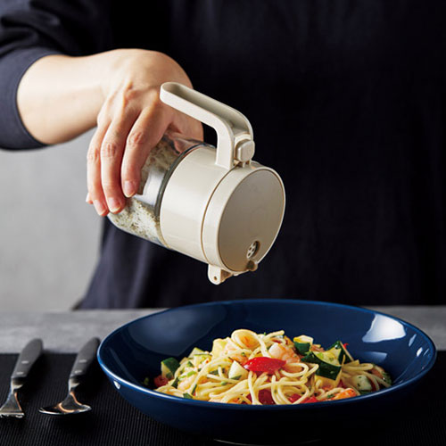 振りかけられる!2WAY調味料ポット